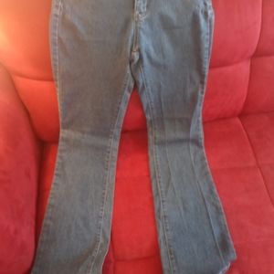 No boundries Womans blue jeans